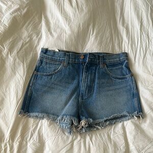 Wrangler Blue Jean Shorts Distressed Vintage Style